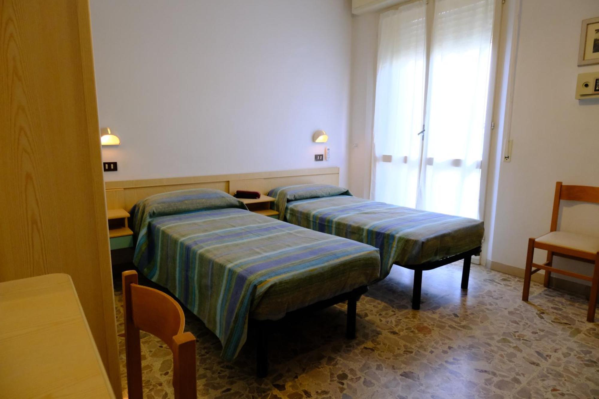Hotel Chiara 里米尼 外观 照片